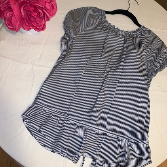 100% Silk Blouse from Abercrombie. - Picture 4 of 6